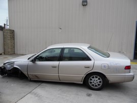 1997 TOYOTA CAMRY TAN CE 2.2L MT Z17947